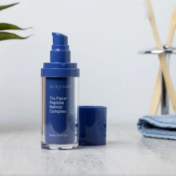 Tru Face Peptide Retinol Complex - Blue - Picture 3 of 9